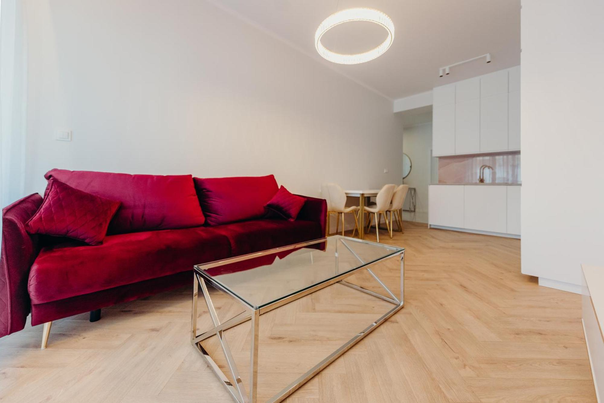 3 Bedrooms Premium Bella Rosa For 8 Guests With Ac And Underground Parking Rzeszow Bagian luar foto